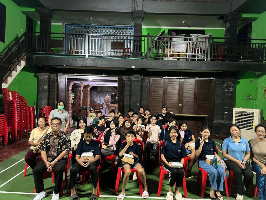 Antusias Remaja di Banjar Bhineka Nusa Kangin dalam Mengikuti Posyandu Remaja di Desa Dalung